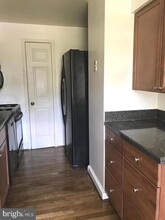 13110 Putnam Cir in Woodbridge, VA - Foto de edificio - Building Photo