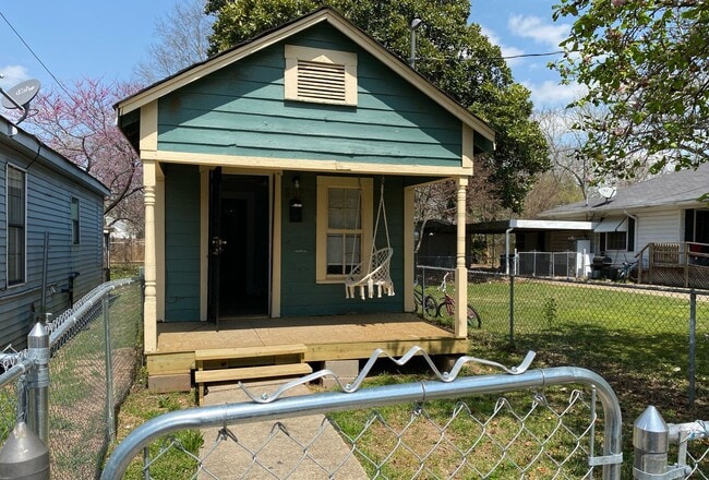 property at 607 Kelly St