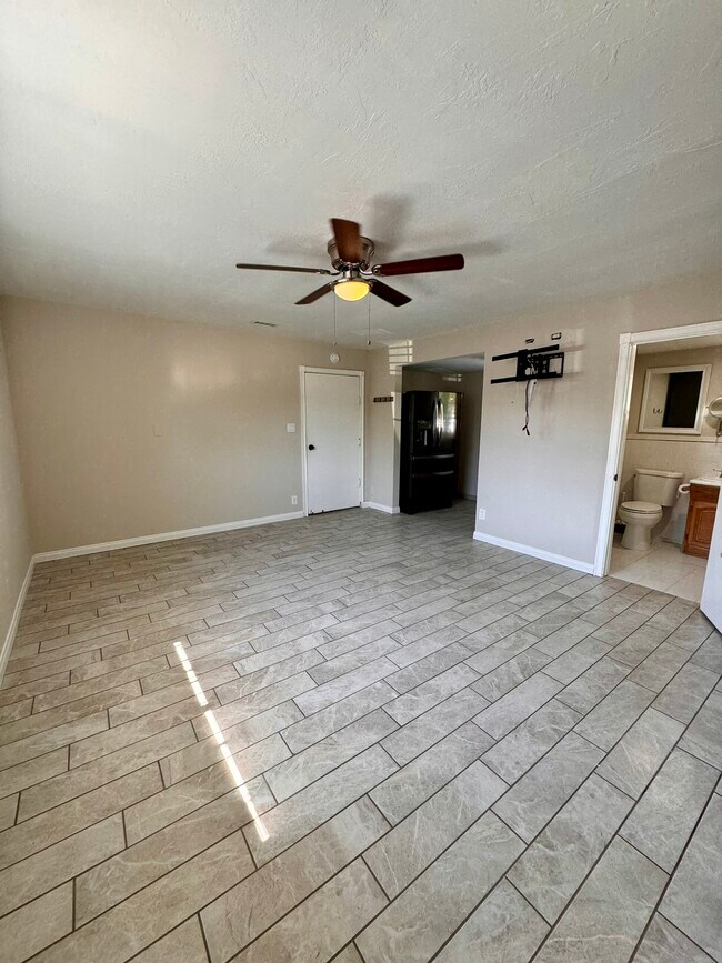 157 California Ave in Glendora, CA - Building Photo - Building Photo