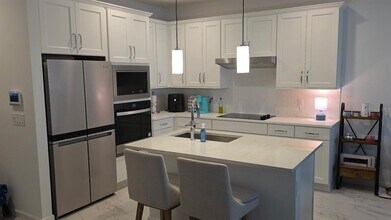 1665 Pinecliff Dr in Apopka, FL - Building Photo - Building Photo