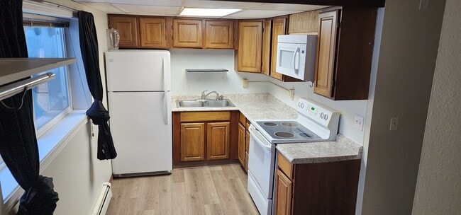 3285 Adams Dr, Unit 3