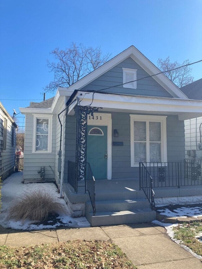 property at 1431 S Floyd St