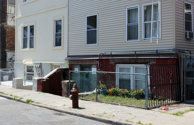 3014 Brighton 6th St in Brooklyn, NY - Foto de edificio - Building Photo