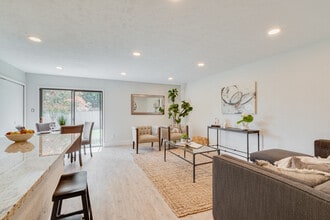 3805 Longmeadow Way in Fort Worth, TX - Foto de edificio - Building Photo