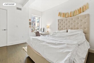 432 W 52nd St in New York, NY - Building Photo - Building Photo
