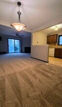 1832 Goodwin Dr in Palatine, IL - Building Photo - Building Photo