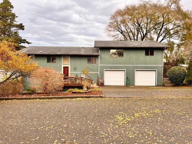property at 1616 17th St