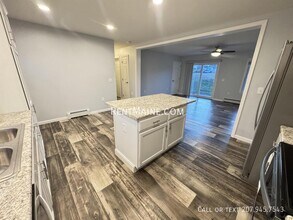 110 Rocky Rdg Dr in Hermon, ME - Building Photo - Building Photo