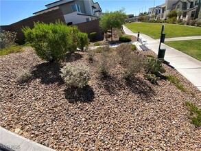 2274 Brandwood Way, Unit 04-4835 Walnut Peak in Henderson, NV - Building Photo - Building Photo