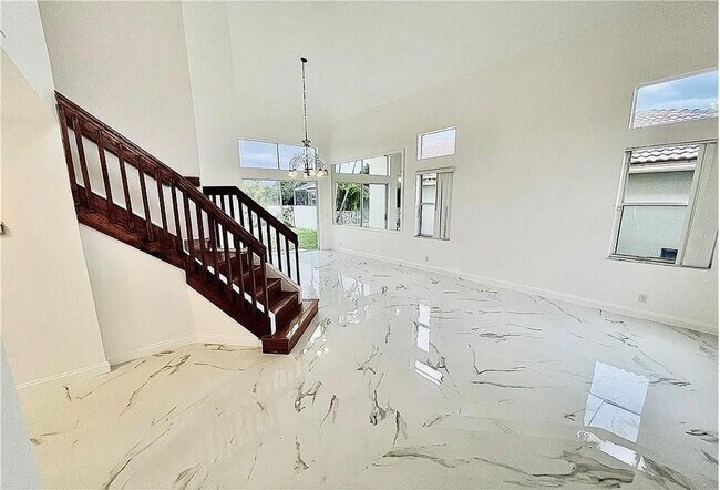 11041 Harbour Springs Cir in Boca Raton, FL - Building Photo - Building Photo