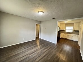 1515 Palmdale St in Jacksonville, FL - Foto de edificio - Building Photo