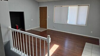 945 18th St in Bettendorf, IA - Building Photo