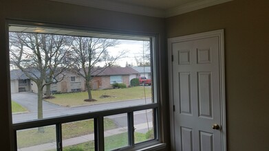 10 Burgby Av in Brampton, ON - Building Photo - Building Photo