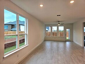 629 Verona Dr in Weston, TX - Foto de edificio - Building Photo