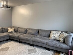 145 Tulloch Dr in Ajax, ON - Building Photo - Building Photo