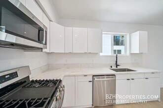 5655 Case Ave in Los Angeles, CA - Building Photo - Building Photo