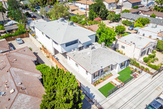 11341 Hatteras St in North Hollywood, CA - Building Photo - Building Photo