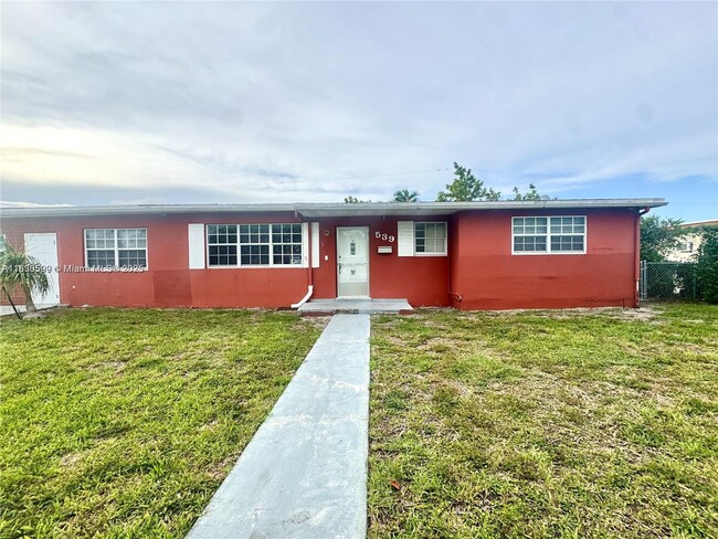 property at 539 W 40th Pl
