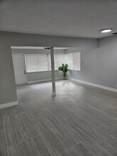 2010 NE 33rd St in Lighthouse Point, FL - Building Photo - Building Photo