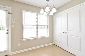 7067 Hurt Rd in Horn Lake, MS - Building Photo - Building Photo