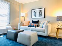 The Maynard at 2545 W Fitch photo'