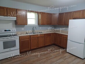 109 E Clay St in Smithton, MO - Building Photo - Building Photo