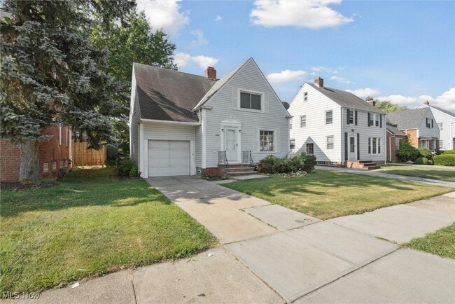 property at 3902 E Antisdale Rd