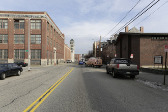 102-108 Appleton St in Lowell, MA - Building Photo - Building Photo