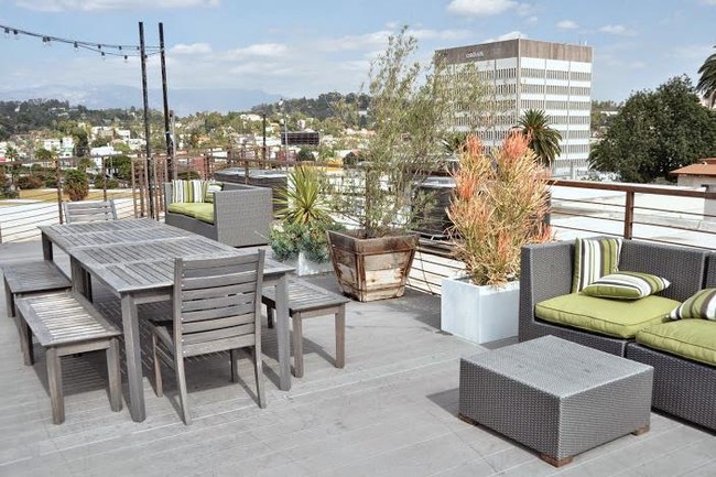 Echo Lofts, True Luxury Work/Live Townhouses in Los Angeles, CA - Foto de edificio - Building Photo
