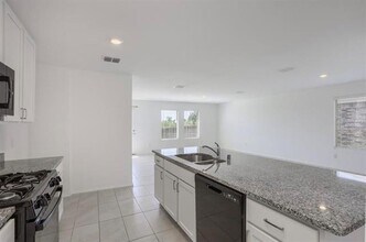 1617 Vattier St in Little Elm, TX - Foto de edificio - Building Photo