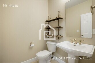 3616 S Lisbon Ct in Aurora, CO - Building Photo - Building Photo