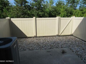 423 Sullivan Loop Rd in Midway Park, NC - Building Photo - Building Photo