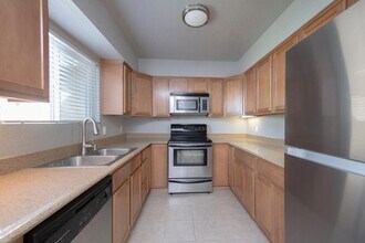 3739 W Bullard Ave in Fresno, CA - Building Photo - Building Photo