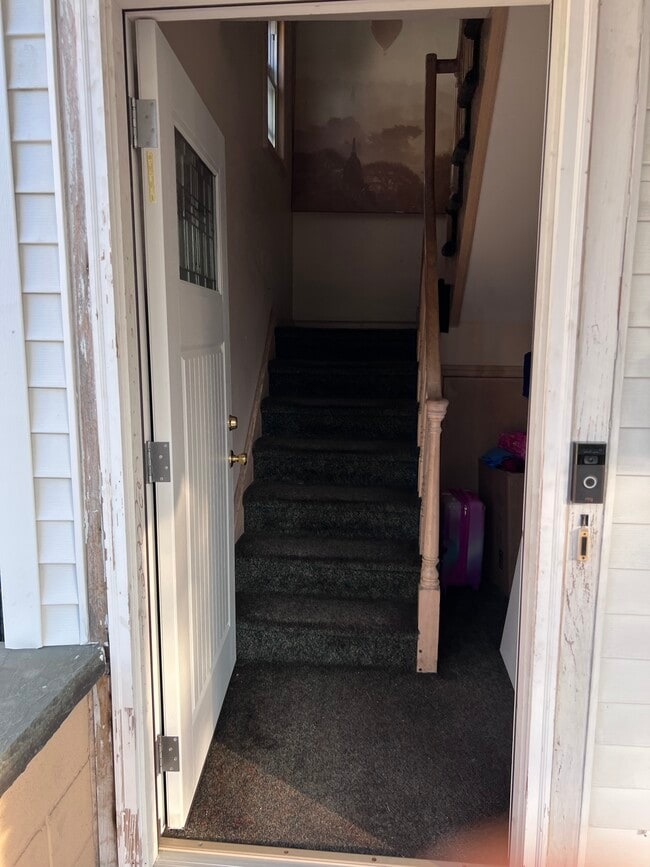 185 Hadley Ave, Unit 2