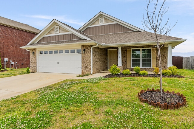 2452 Belltown Dr SW in Huntsville, AL - Building Photo - Building Photo