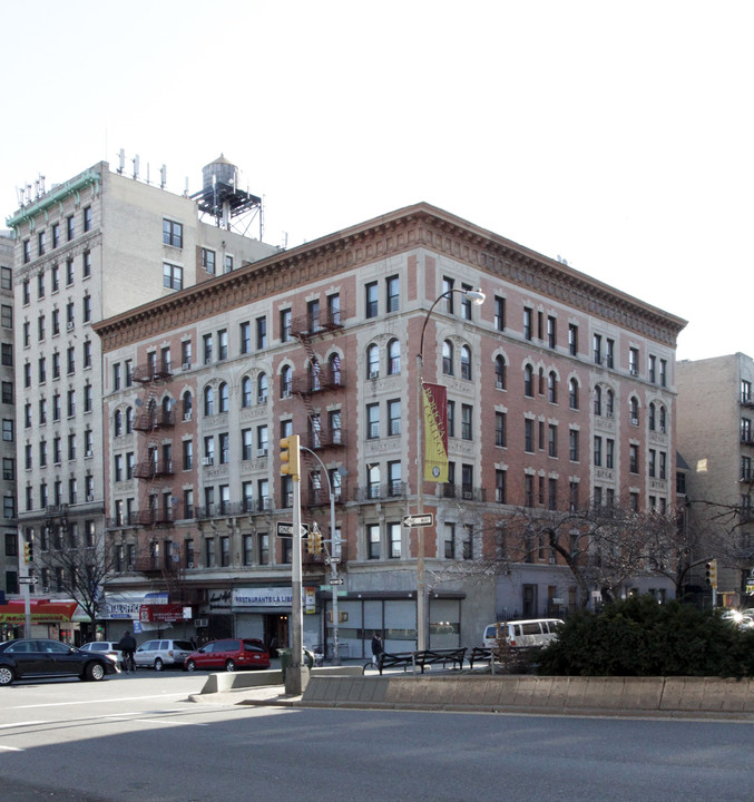 3760-3768 Broadway in New York, NY - Building Photo