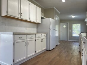 4473 Welch Dr in Newton, NC - Building Photo - Building Photo