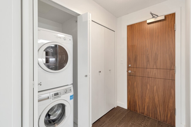 13696-13100 100 Ave in Surrey, BC - Building Photo - Building Photo