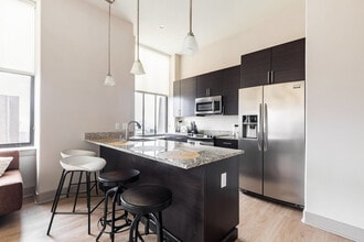10 Light St in Baltimore, MD - Building Photo - Building Photo