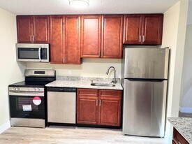 4875 Orlando Ave in West Palm Beach, FL - Building Photo