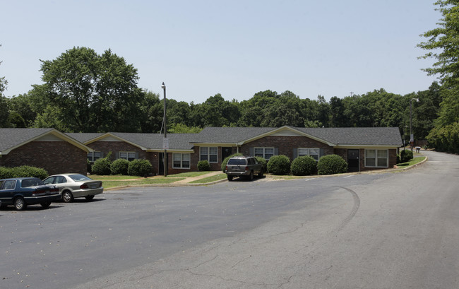 Creekside Apartments in Taylors, SC - Building Photo - Building Photo