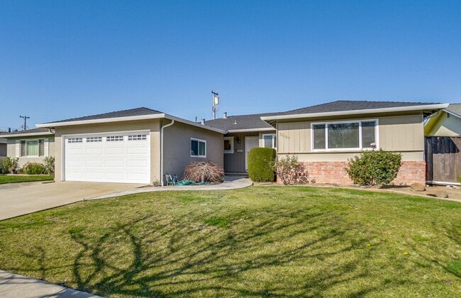 property at 5097 Forest Glen Dr