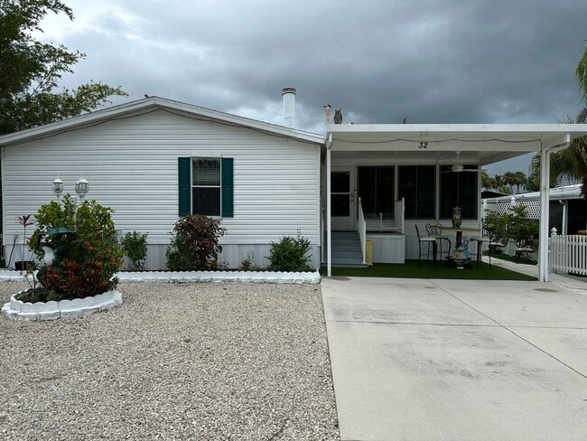 property at 32 Sonderhen Dr