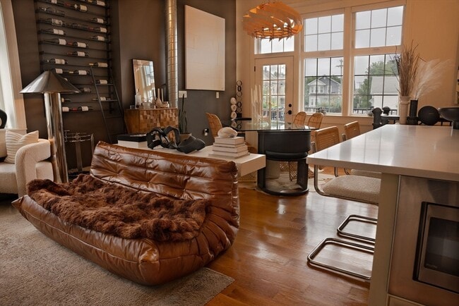 property at 11 S Mason St