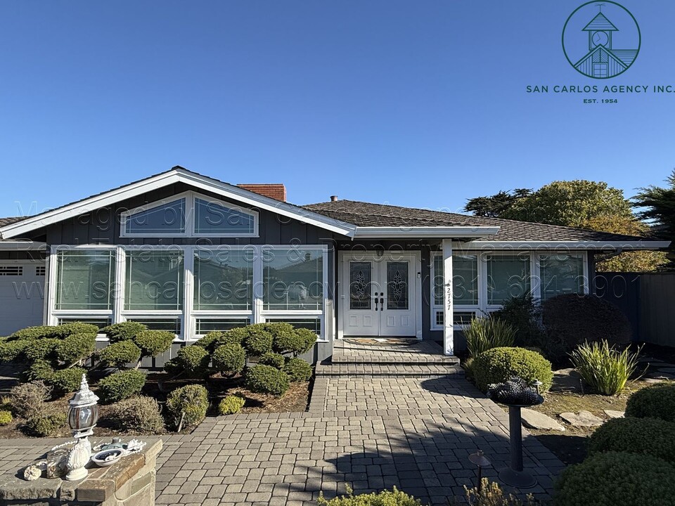 2757 Pradera Rd in Carmel By The Sea, CA - Building Photo