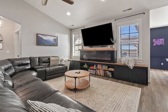 304 Cliff Swallow Ave, Unit ID1460924P in Caldwell, ID - Foto de edificio - Building Photo