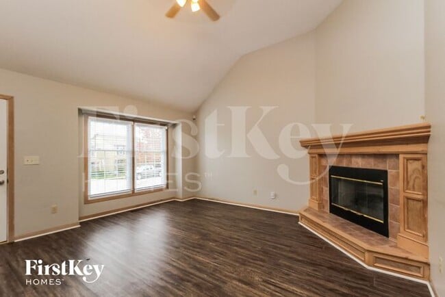 1021 NW 62nd Terrace in Kansas City, MO - Building Photo - Building Photo