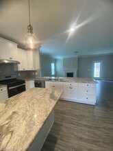 3211 Riley Frd Trl in High Point, NC - Foto de edificio - Building Photo