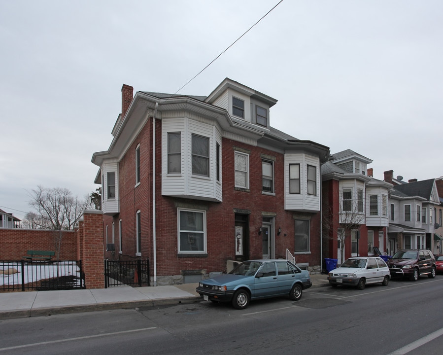 140 N Locust St in Hagerstown, MD - Foto de edificio