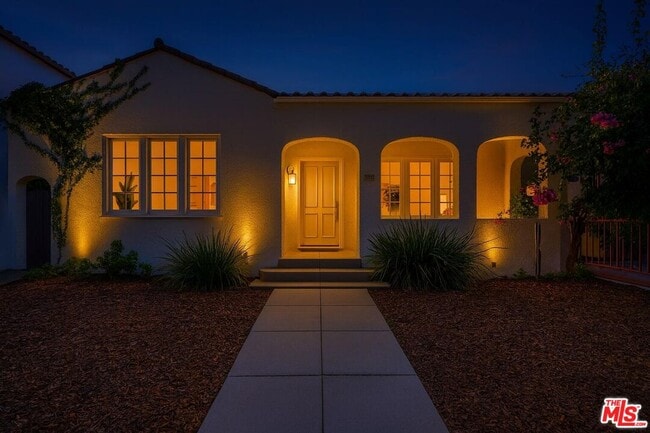 property at 641 N Martel Ave